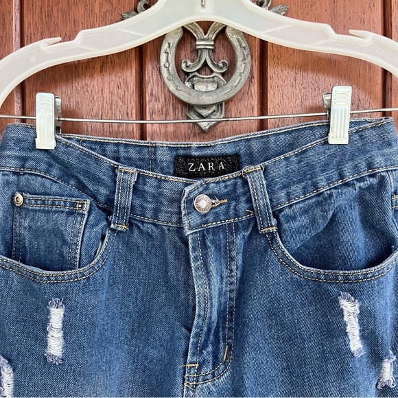 Zara Distressed Straight Leg Jeans - Picture 3 of 8